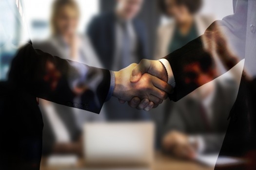 0001_handshake-ga8d0f3177_1280-item-525x350_1653496812-deff2dd54569d148f32fb8c1d9809a33.jpg